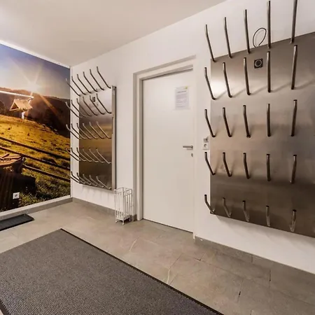 Sonne 아파트 푸슈안데르글로크네르스트라세